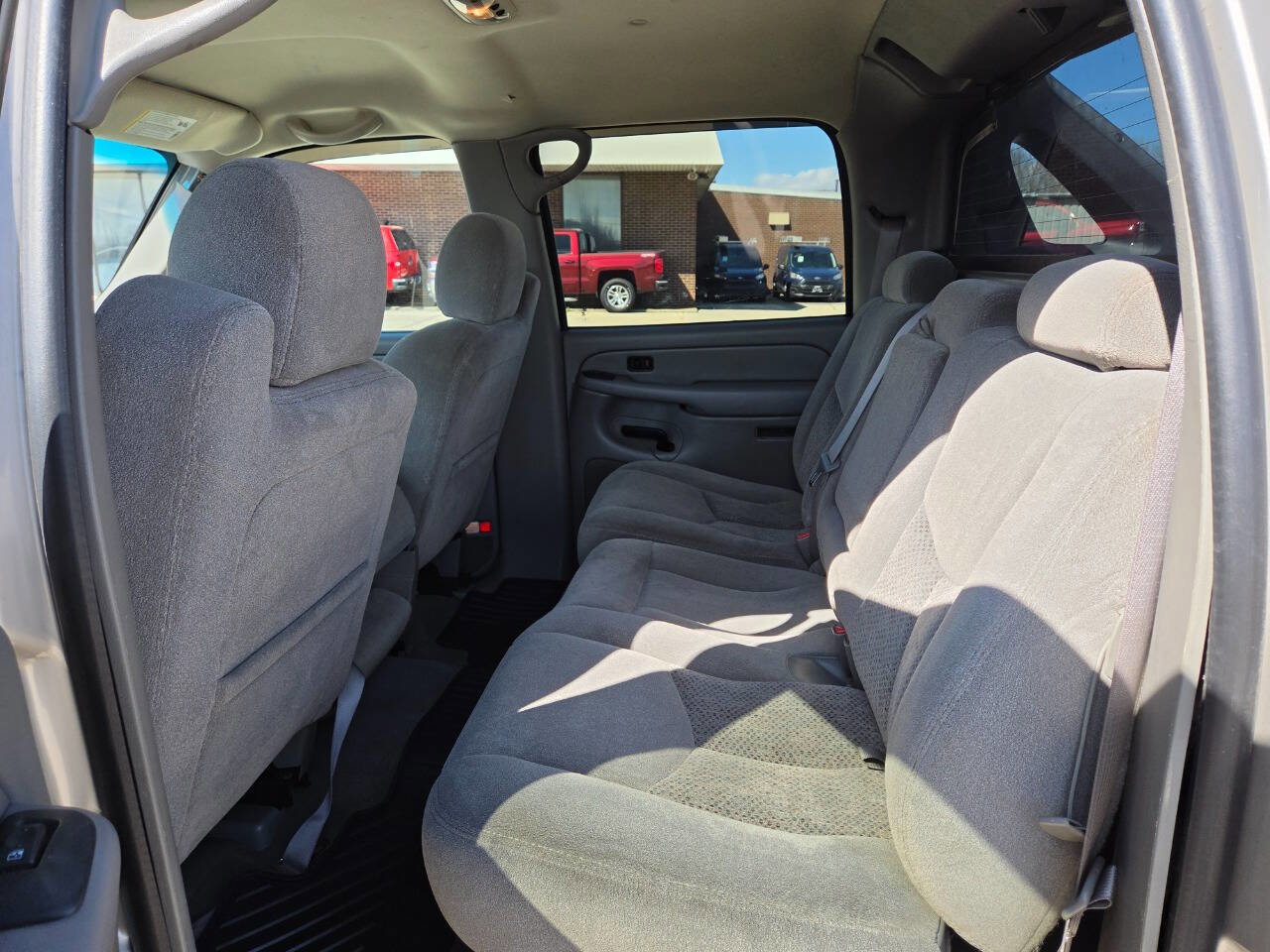 Used 2005 Chevrolet Avalanche Z71 w/ Preferred Equipment Group image 23