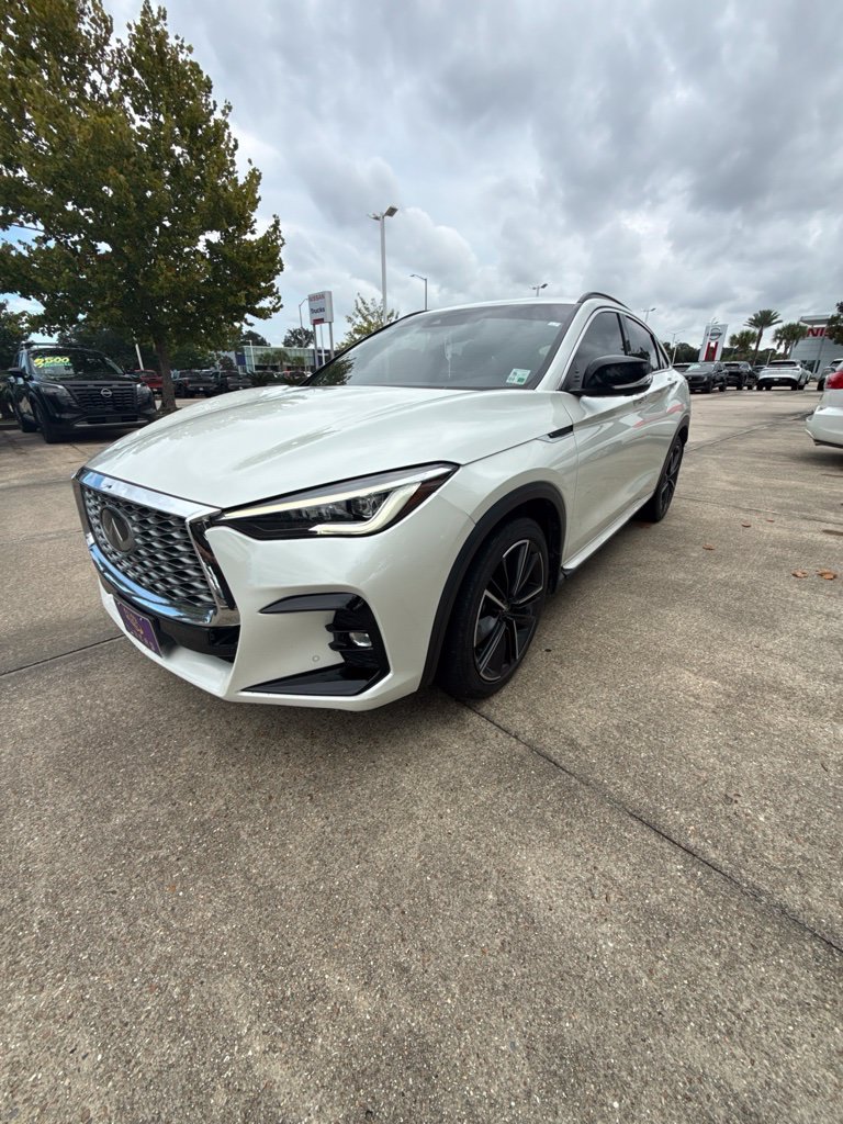 Used 2023 INFINITI QX55 Essential
