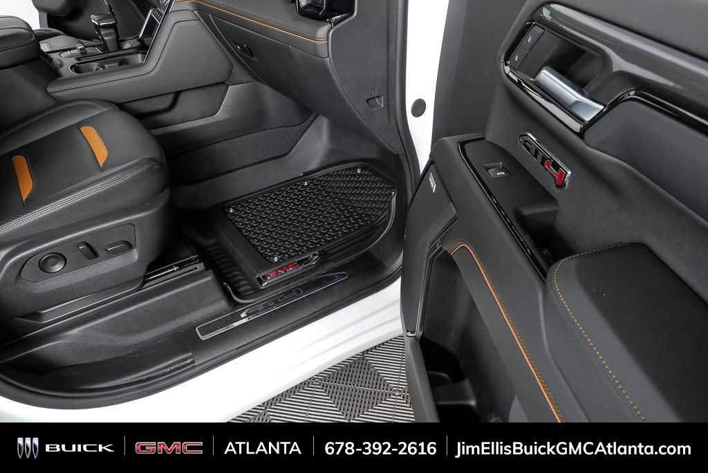 Used 2024 GMC Sierra 1500 AT4 w/ Technology Package image 26