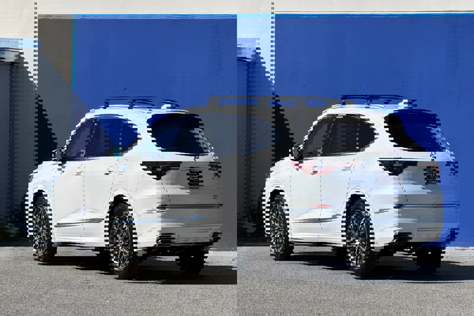 Certified 2025 Acura MDX SH-AWD w/ Advance Package image 5