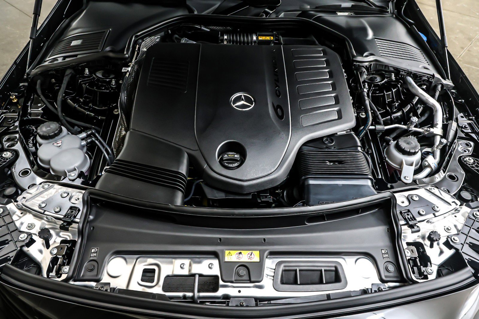 New 2026 Mercedes-Benz CLE 450 4MATIC Coupe image 10