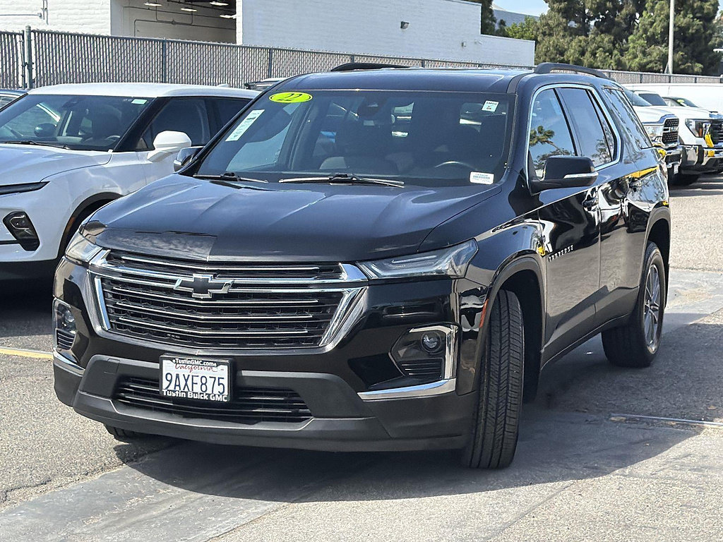 Used 2022 Chevrolet Traverse LT FWD image 3