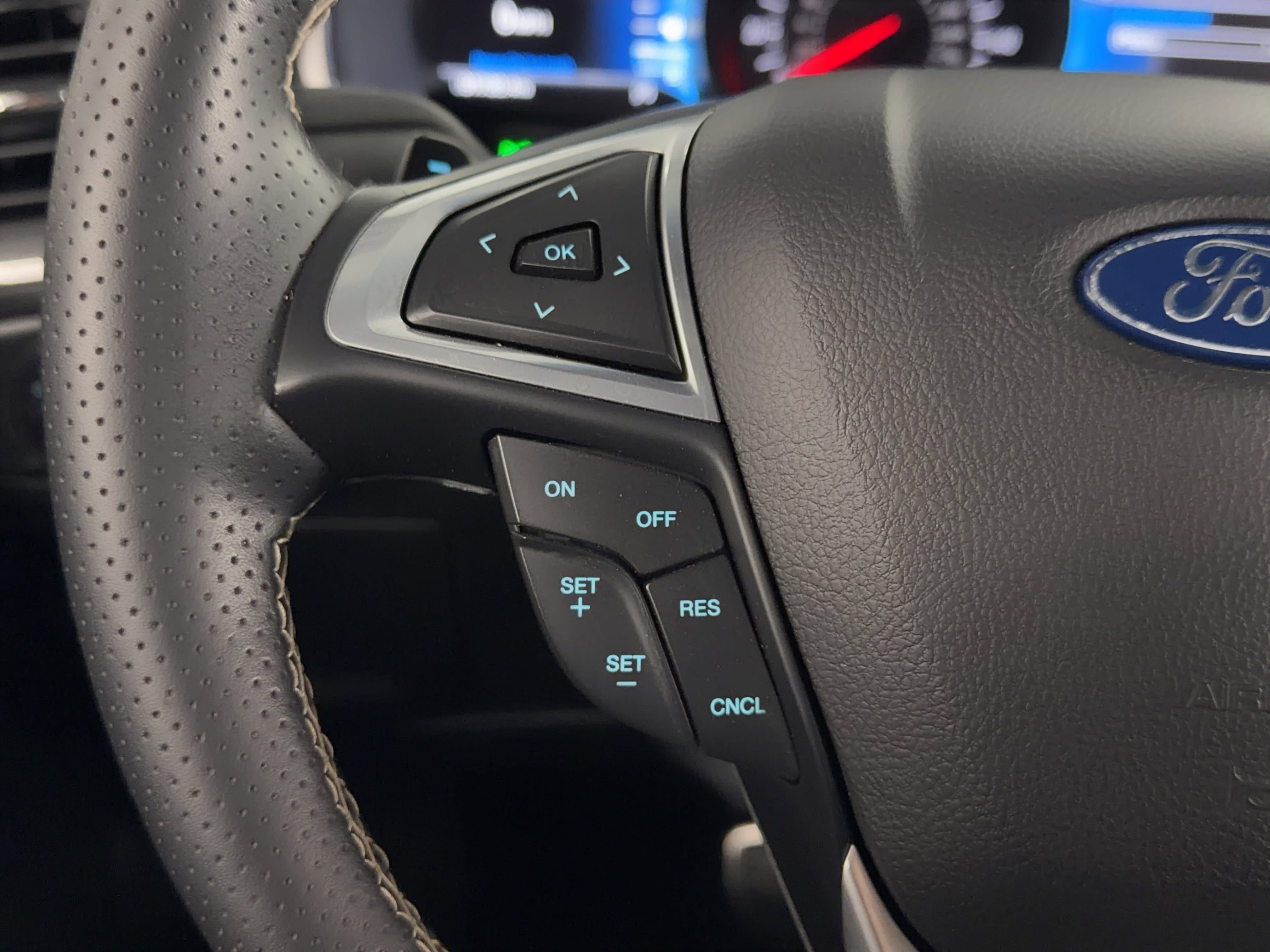 Used 2021 Ford Edge ST image 21