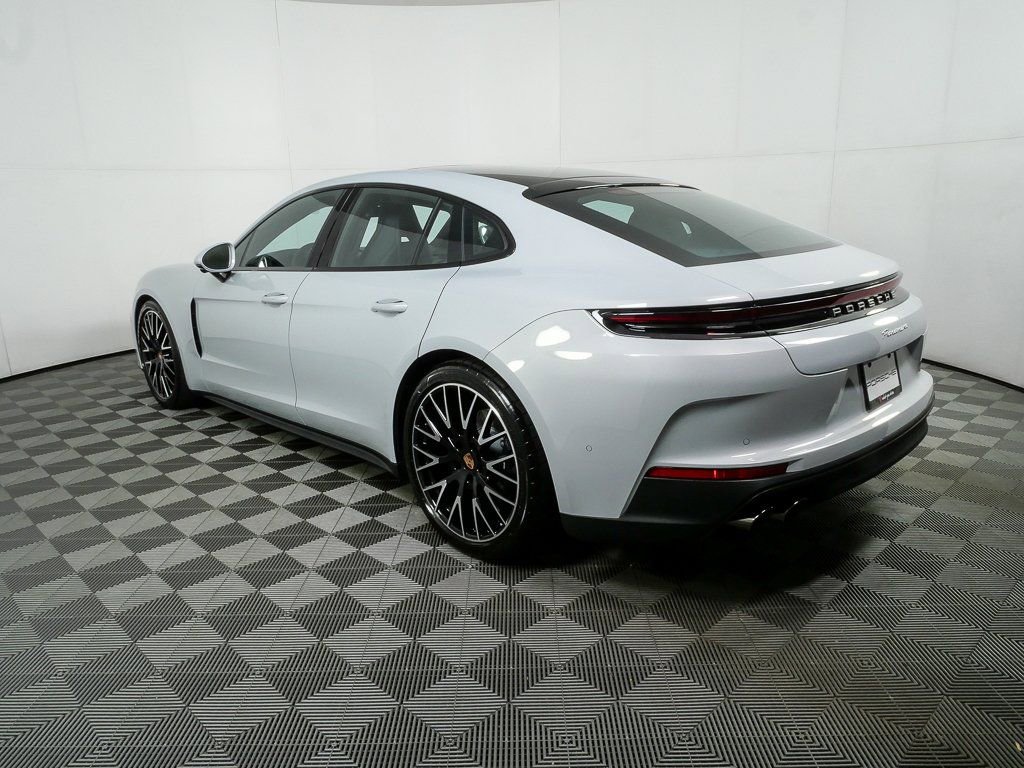 New 2026 Porsche Panamera image 3