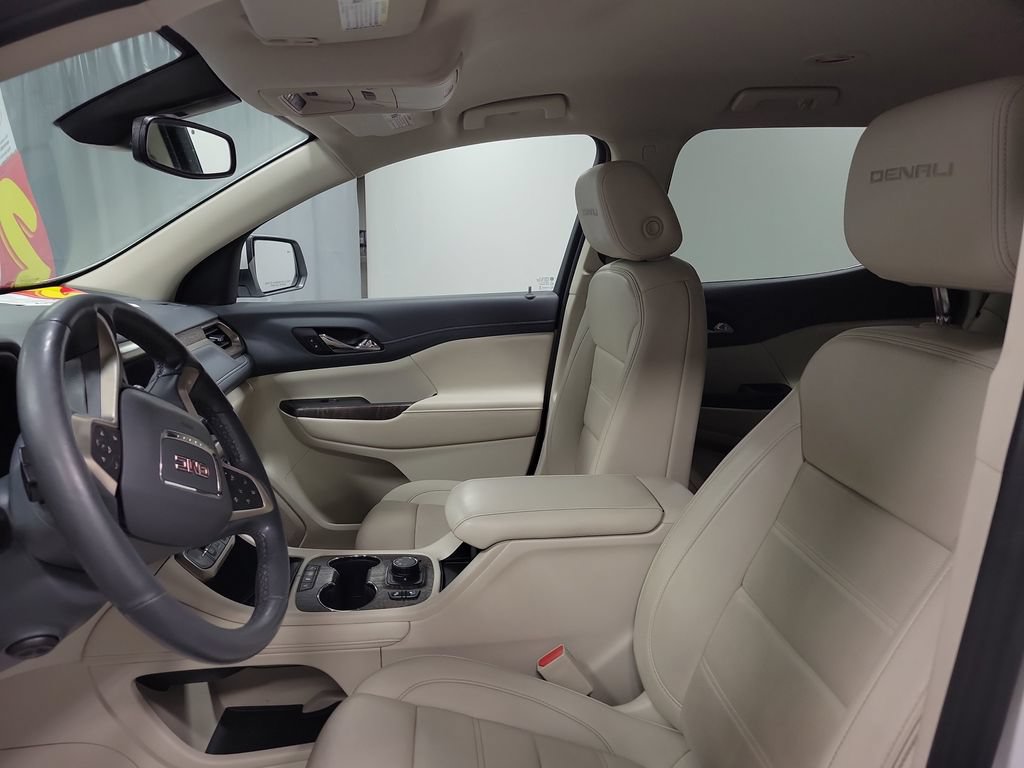 Used 2023 GMC Acadia Denali AWD/4WD image 12