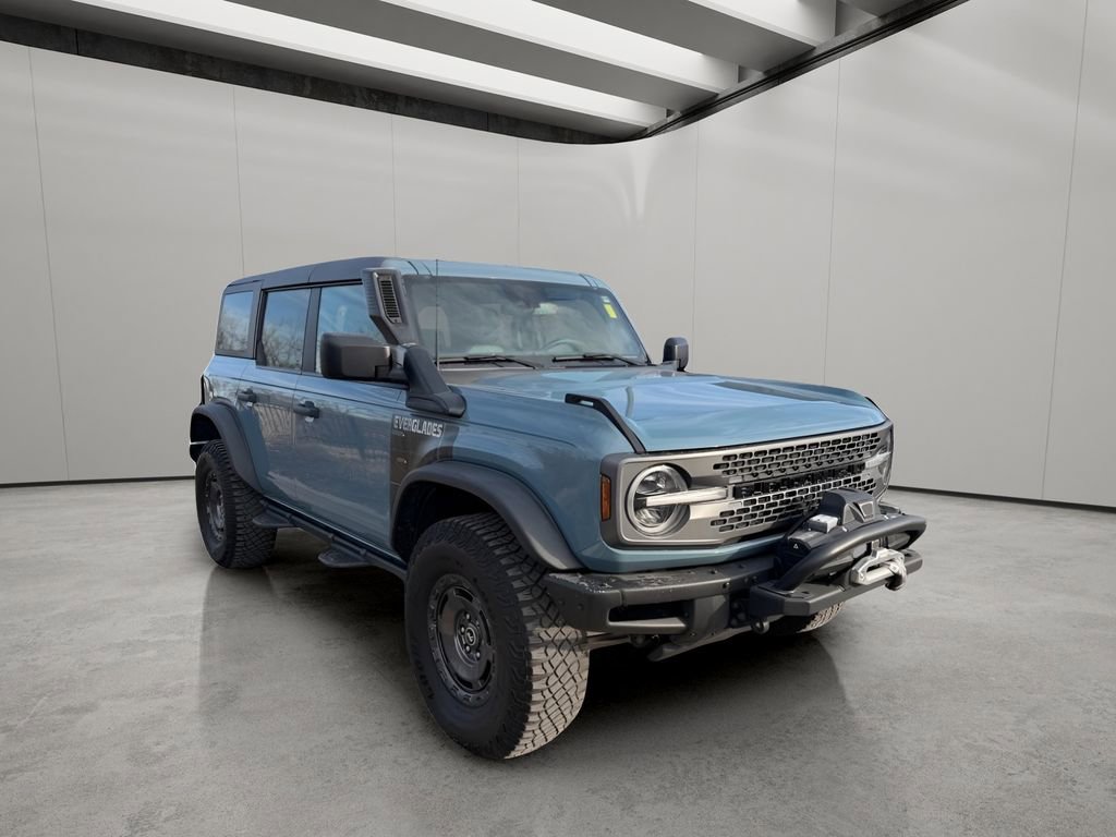 Used 2023 Ford Bronco Everglades image 7