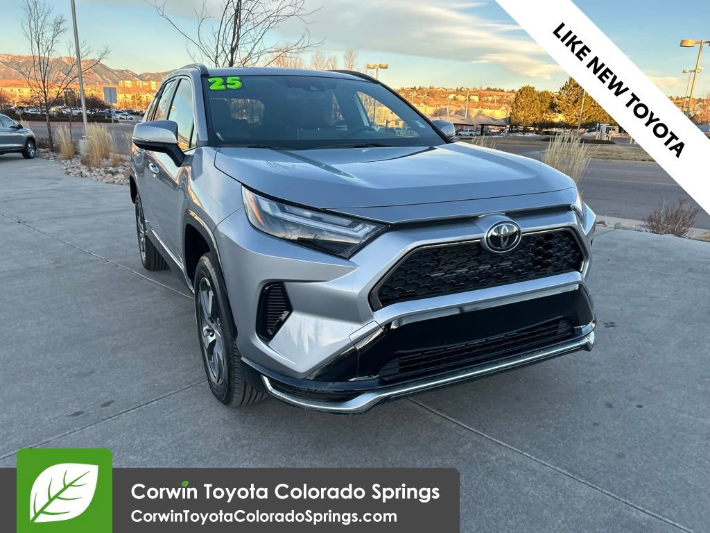 Used 2025 Toyota RAV4 SE w/ Weather & Moonroof Package