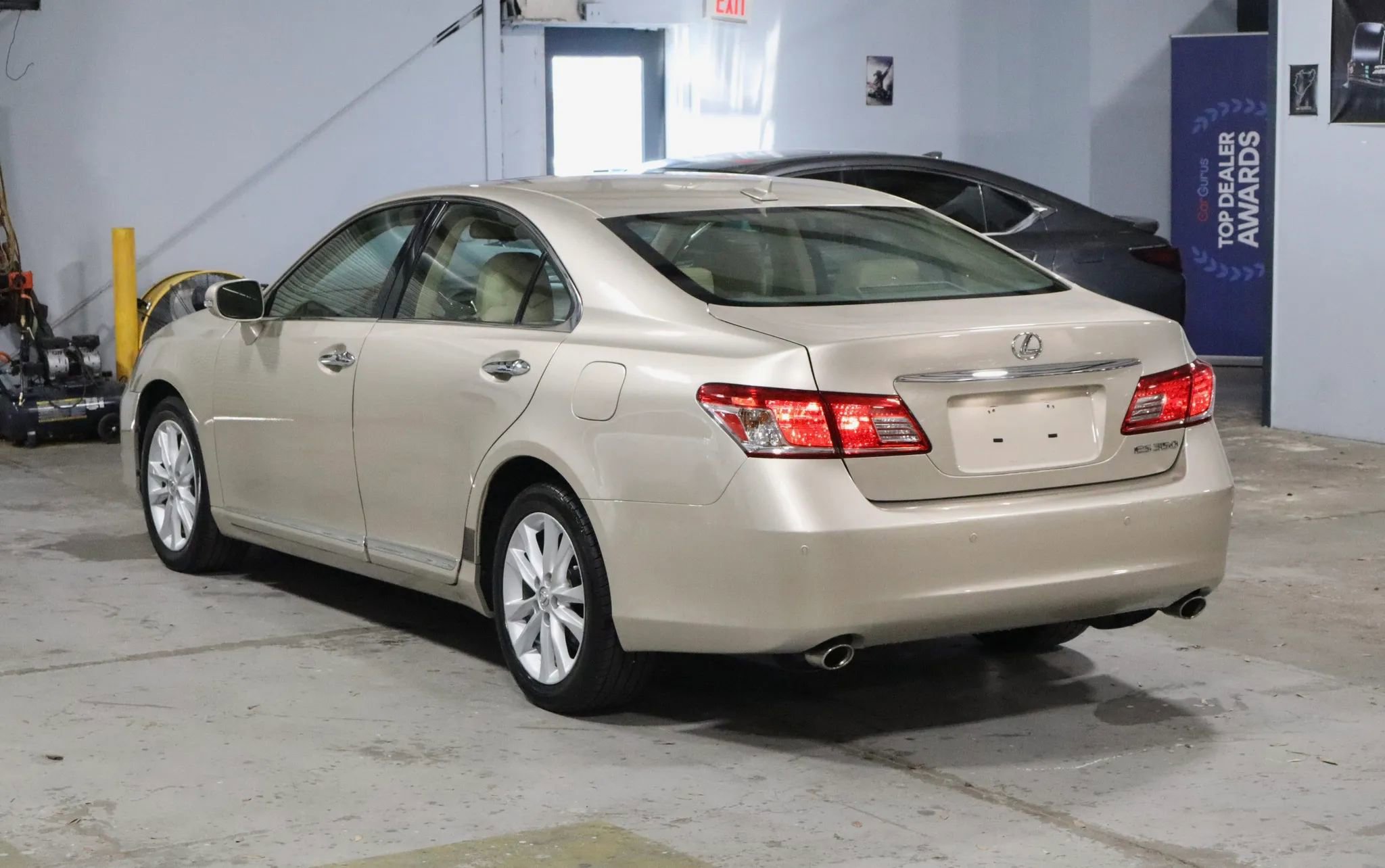 Used 2012 Lexus ES 350 image 7