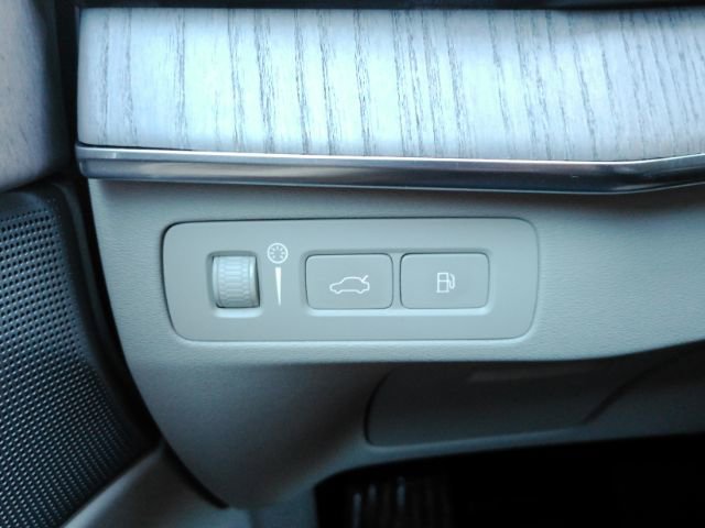 Used 2022 Volvo XC90 T8 Inscription AWD/4WD image 40