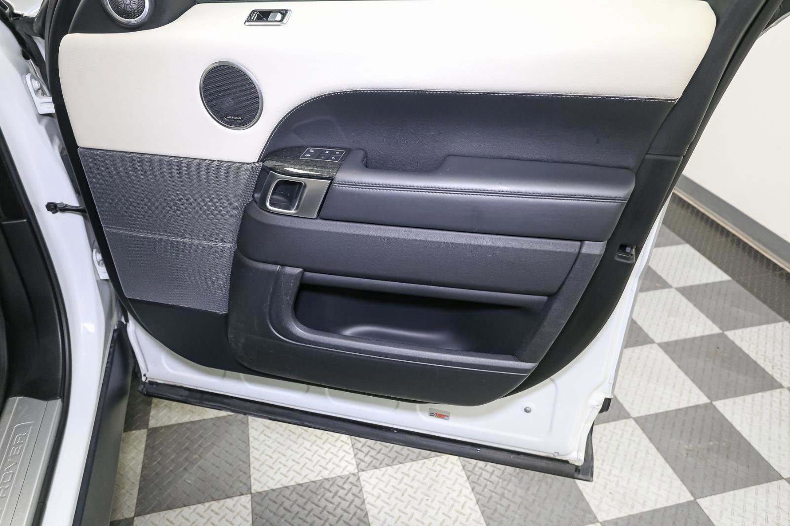 Used 2019 Land Rover Range Rover Sport HSE image 20