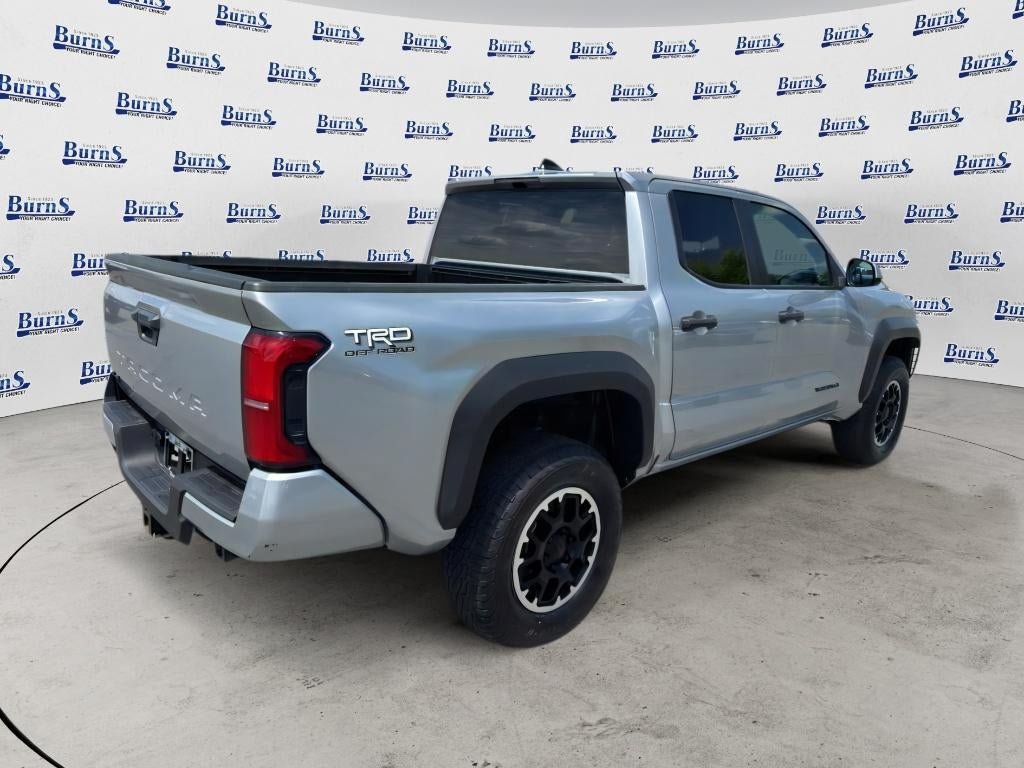 Used 2024 Toyota Tacoma TRD Off-Road AWD/4WD image 7