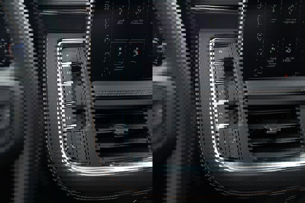 Used 2024 GMC Yukon AT4 w/ AT4 Premium Package image 27