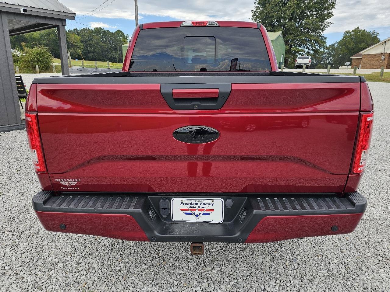 Used 2017 Ford F150 XLT w/ Equipment Group 302A Luxury AWD/4WD image 9
