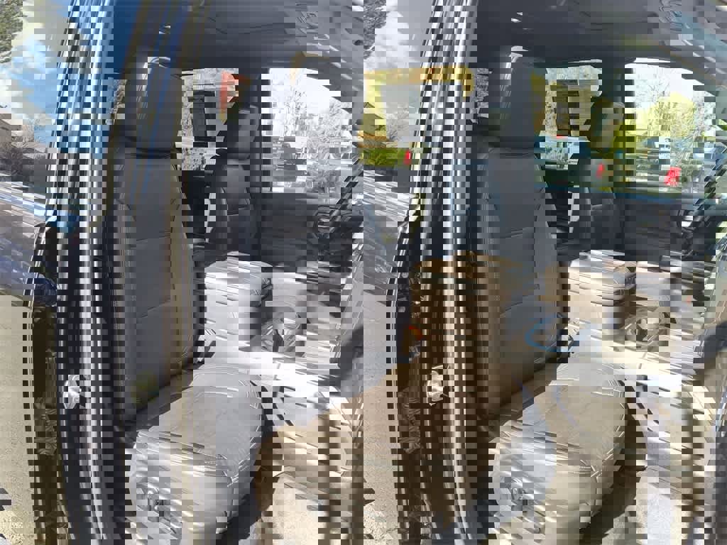 Used 2022 Chevrolet Silverado 3500 LTZ w/ LTZ Plus Package image 25