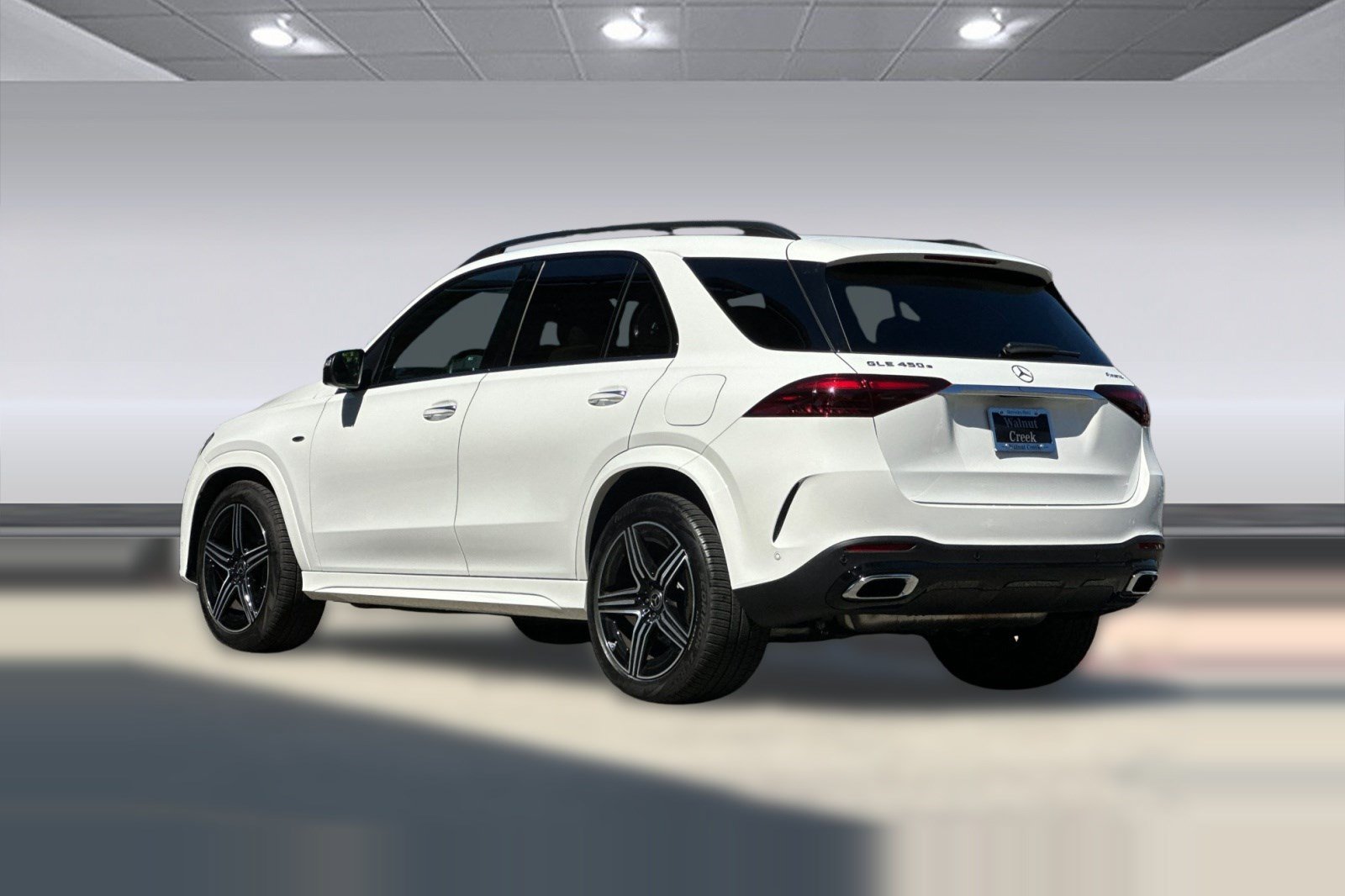 Certified 2025 Mercedes-Benz GLE 450e 4MATIC image 3