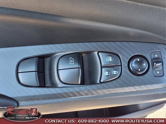Used 2024 Nissan Altima 2.5 SV image 25