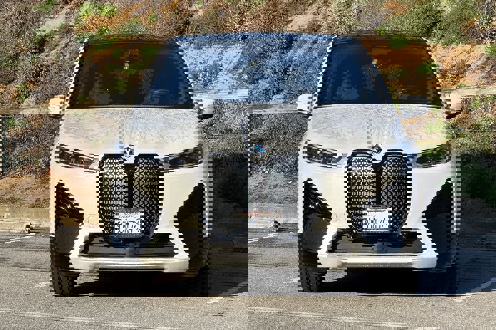 Used 2025 BMW iX xDrive50 image 10