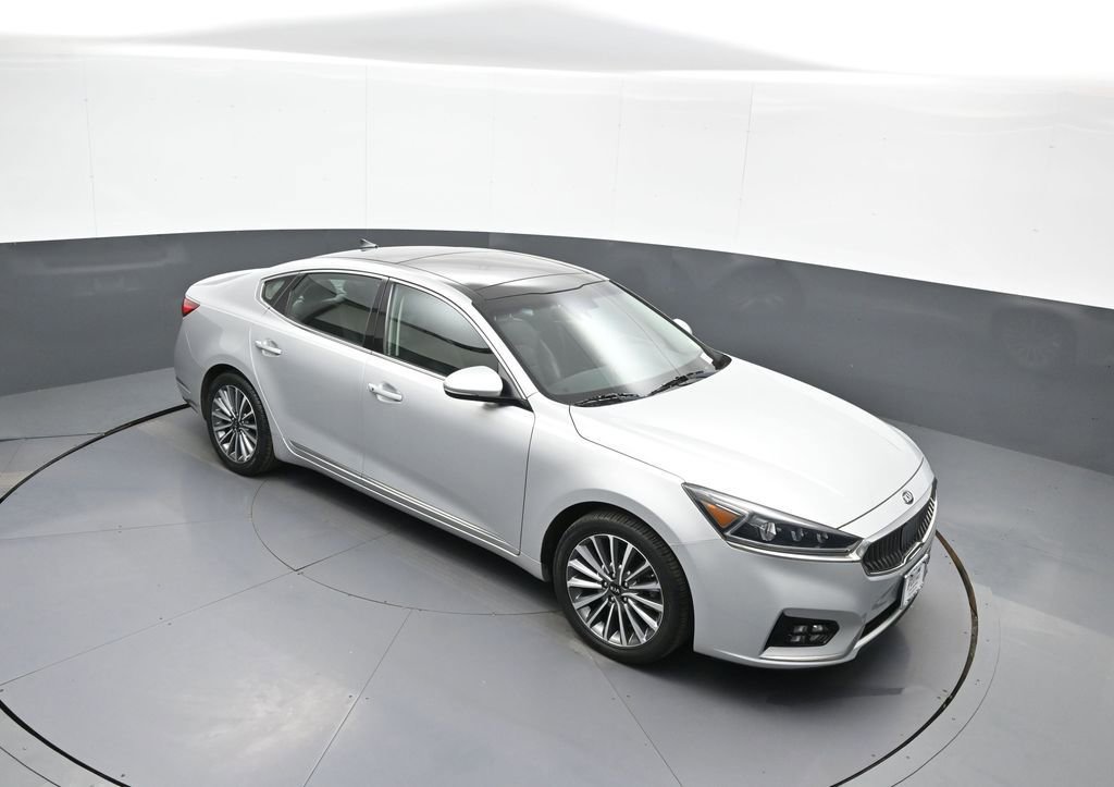 Certified 2017 Kia Cadenza Technology FWD image 35