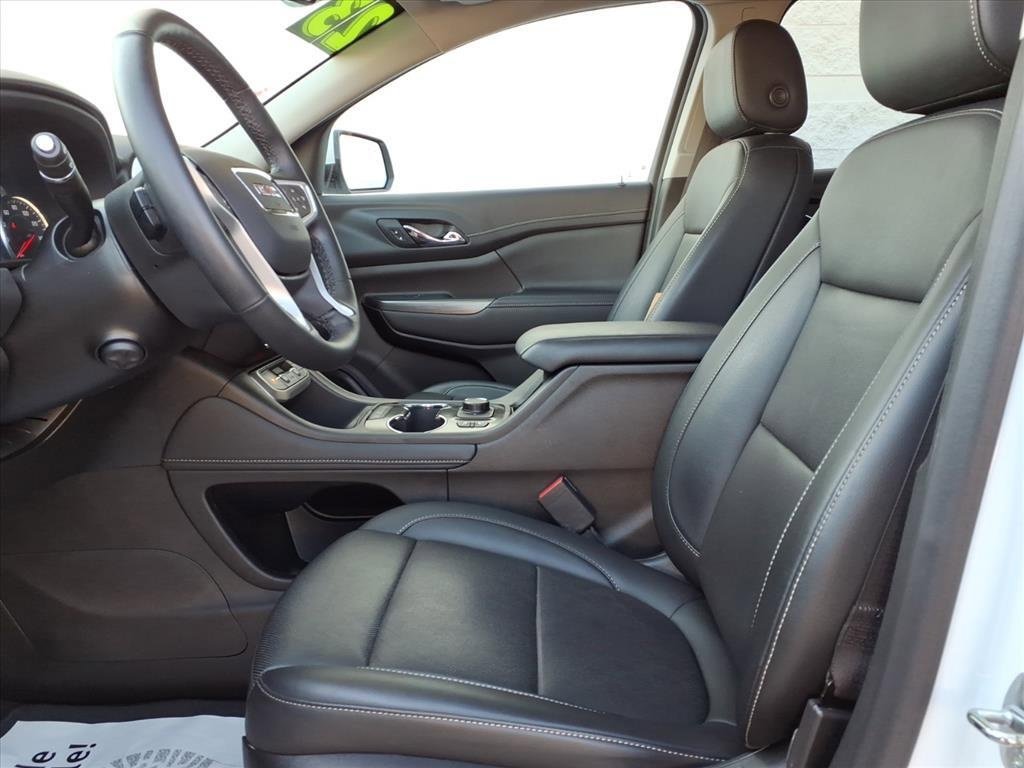 Certified 2023 GMC Acadia SLT w/ Preferred Package image 14
