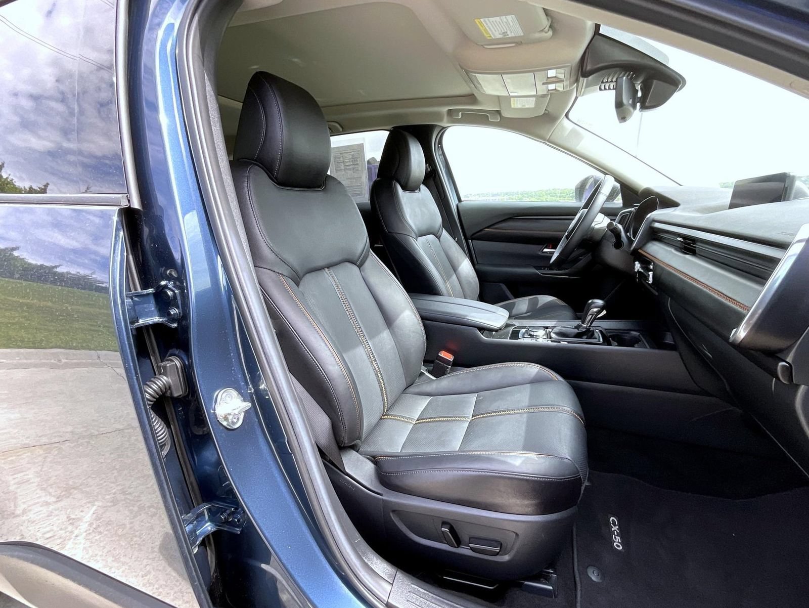 Used 2025 MAZDA CX-50 AWD 2.5 S w/ Premium Plus Pkg image 16