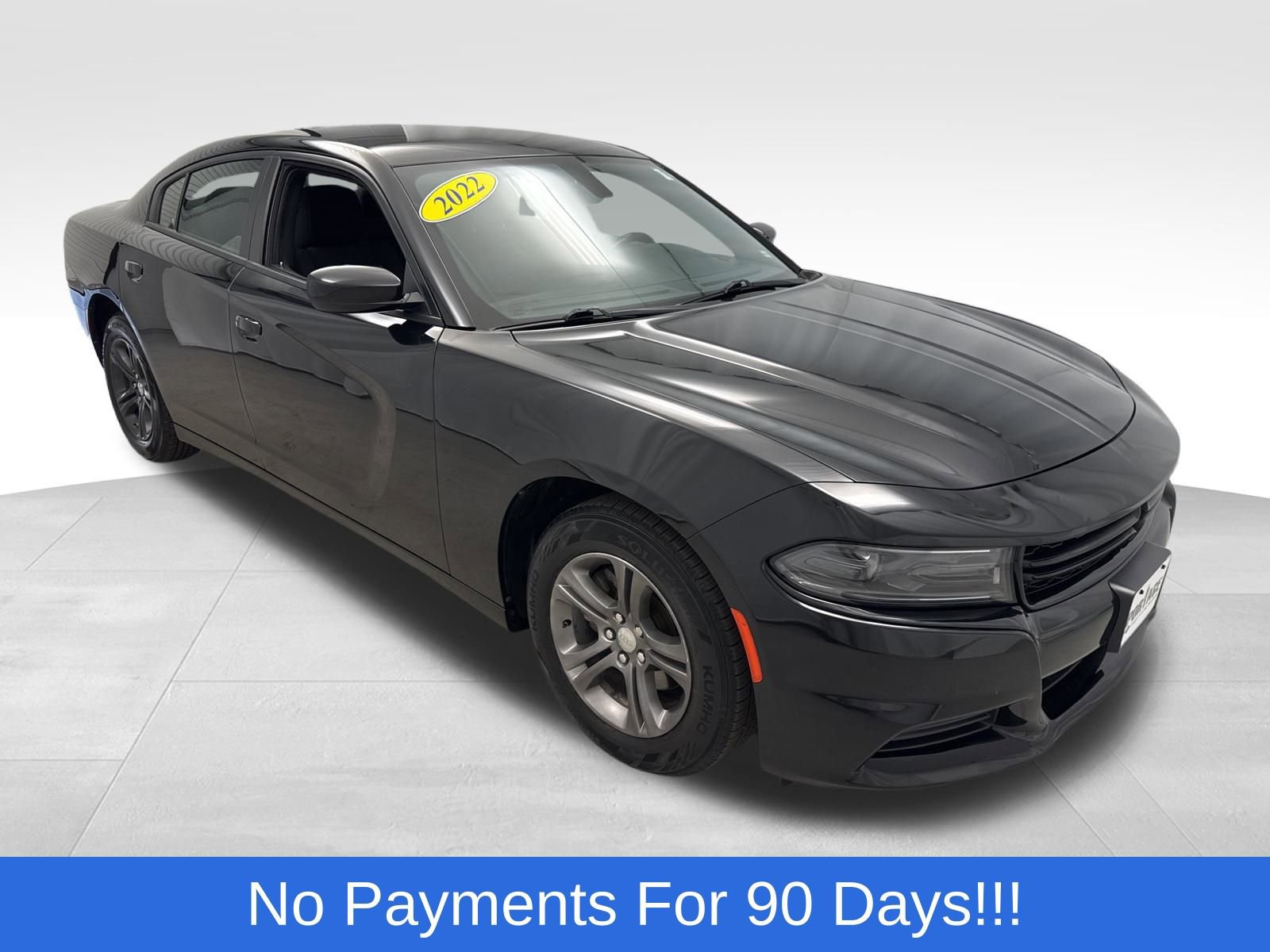 Used 2022 Dodge Charger SXT image 1