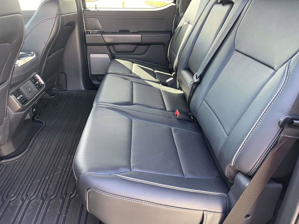 New 2025 Ford F150 Lariat w/ Equipment Group 501A Mid image 12