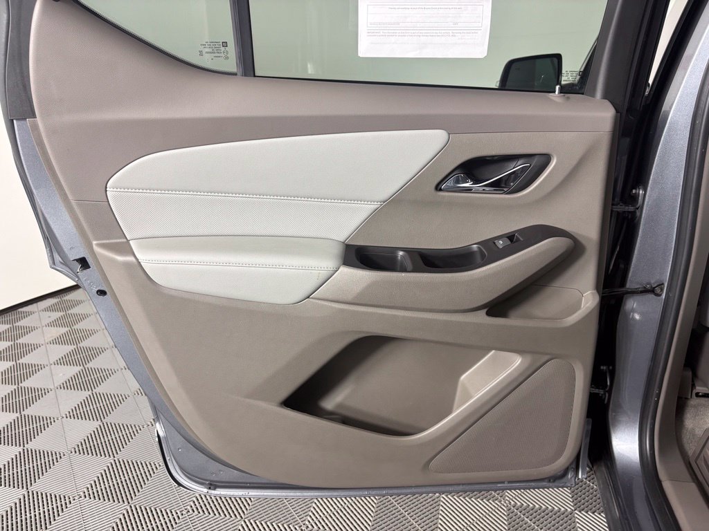 Used 2020 Chevrolet Traverse Premier AWD/4WD image 49
