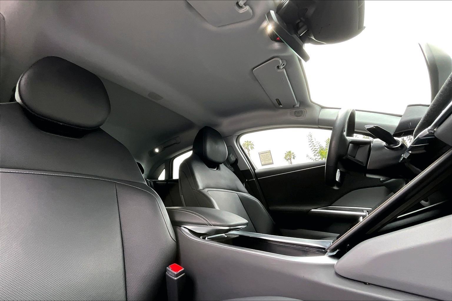 Used 2025 Lucid Air Pure RWD image 22