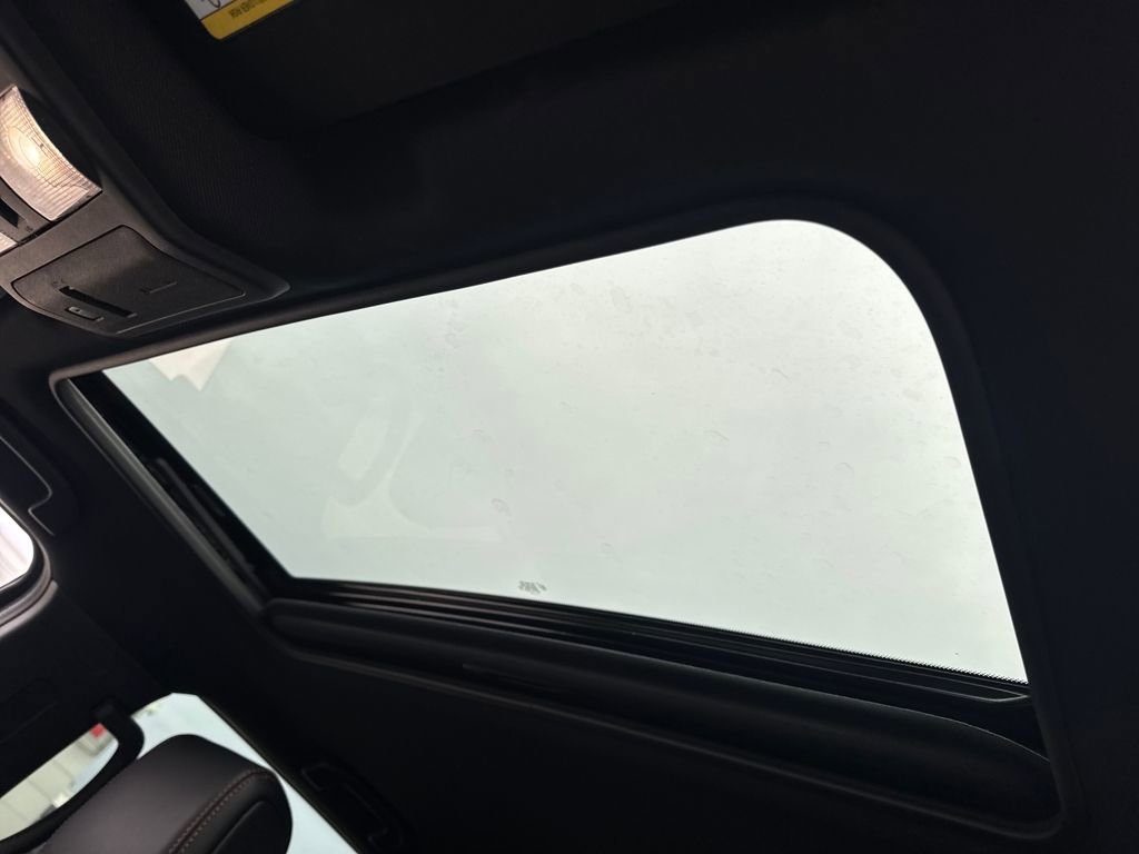 Used 2025 Nissan Frontier PRO-4X w/ Pro Premium Package image 15