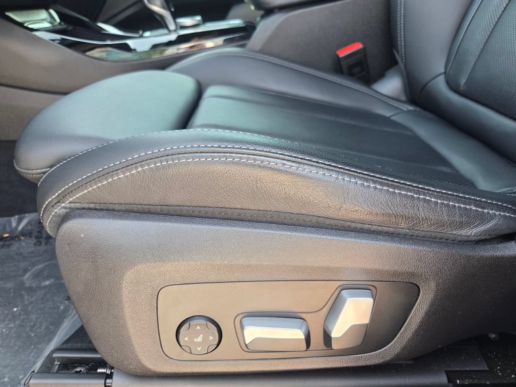 Used 2023 BMW X3 xDrive30i w/ Convenience Package AWD/4WD image 12