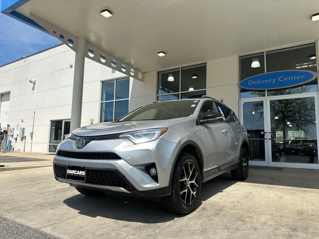Used 2018 Toyota RAV4 SE w/ Power Extra Value Package FWD image 32