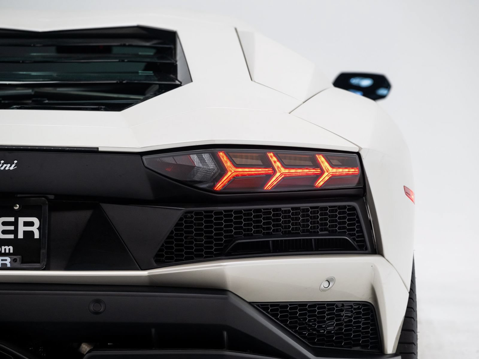 Used 2018 Lamborghini Aventador S AWD/4WD image 22