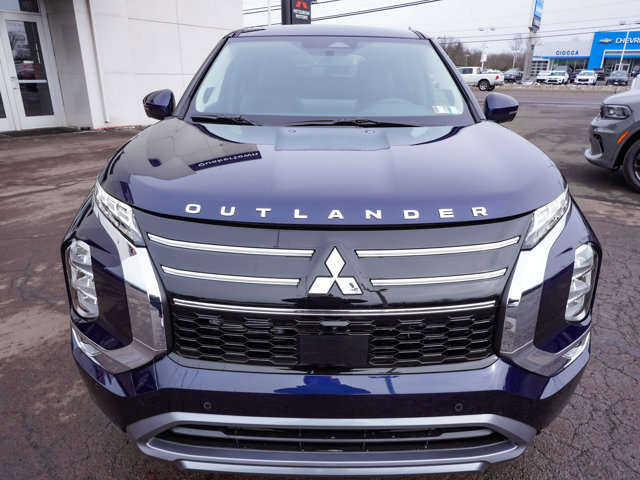 New 2026 Mitsubishi Outlander SE FWD image 2