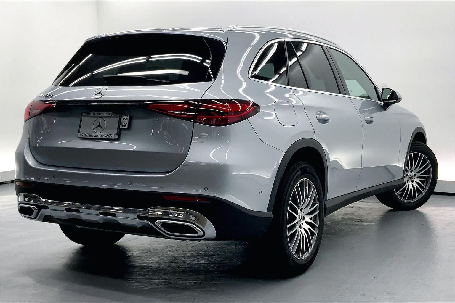 Used 2026 Mercedes-Benz GLC 300 image 7