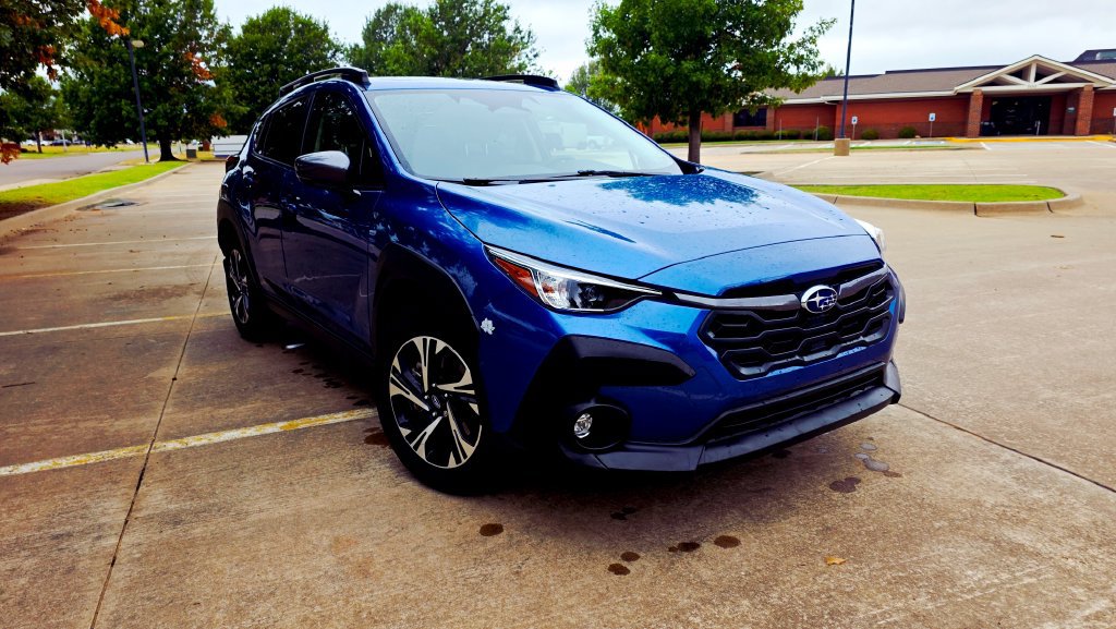 Used 2024 Subaru Crosstrek 2.0i Premium AWD/4WD image 6