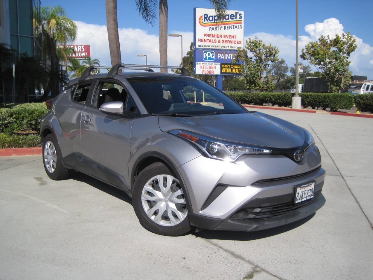 Used 2019 Toyota C-HR LE image 7