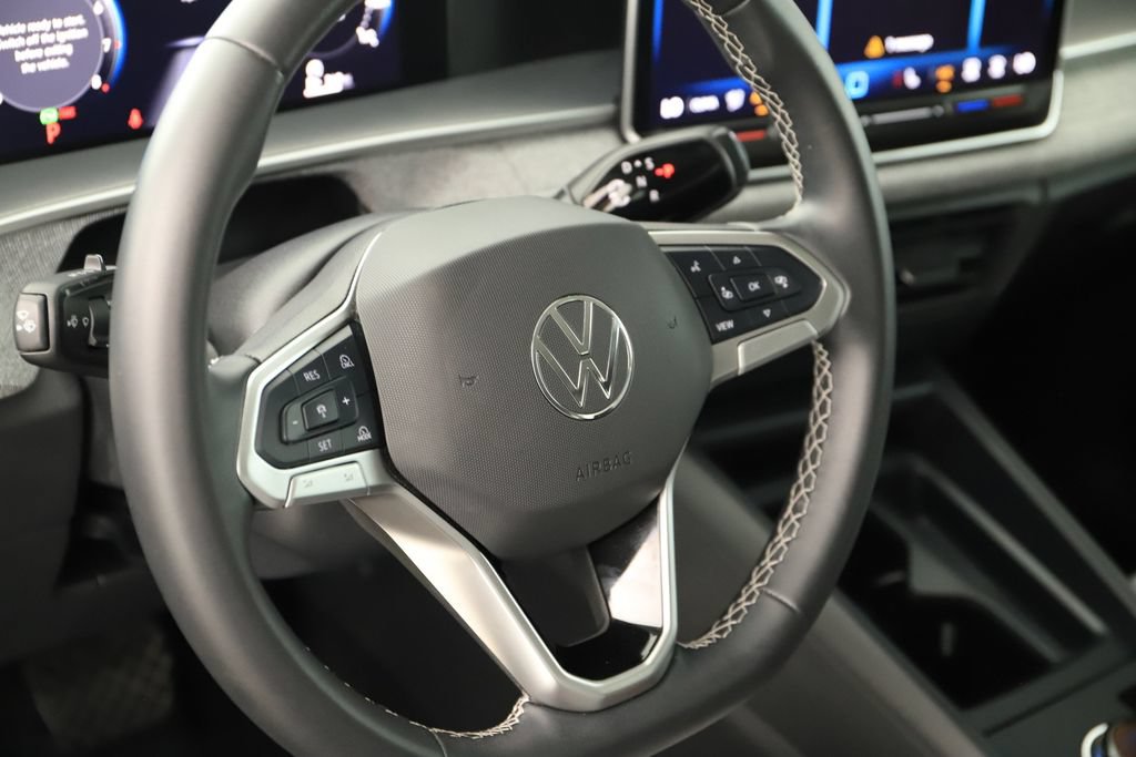 Used 2025 Volkswagen Tiguan S FWD image 16