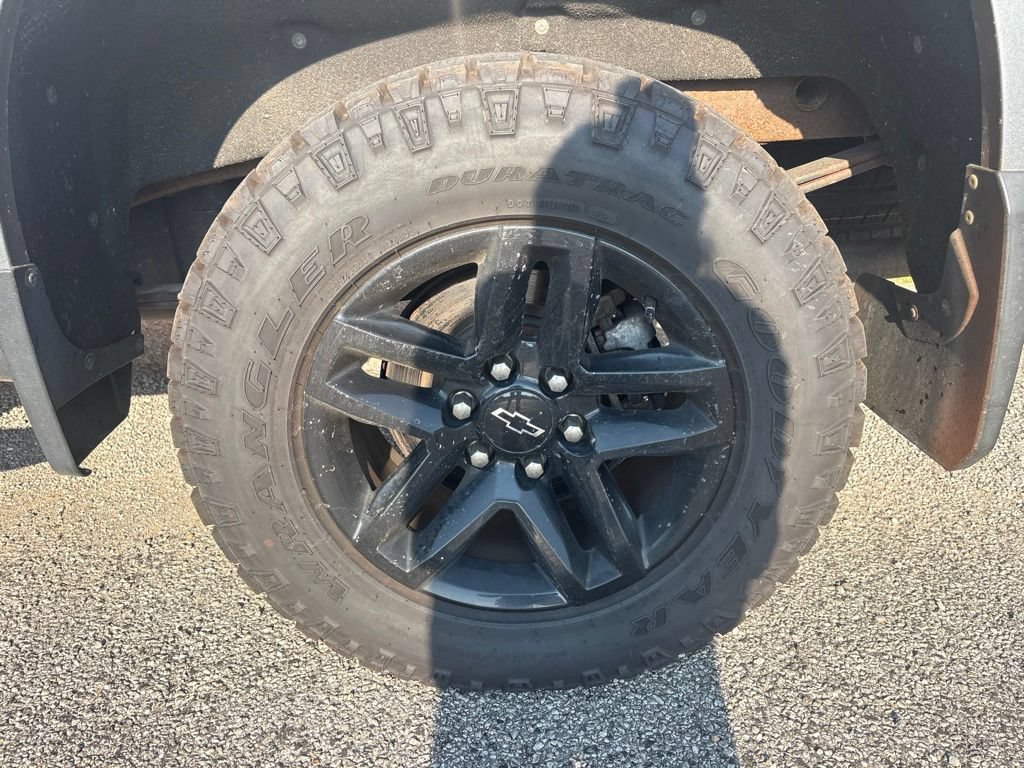 Used 2019 Chevrolet Silverado 1500 LT Trail Boss AWD/4WD image 19