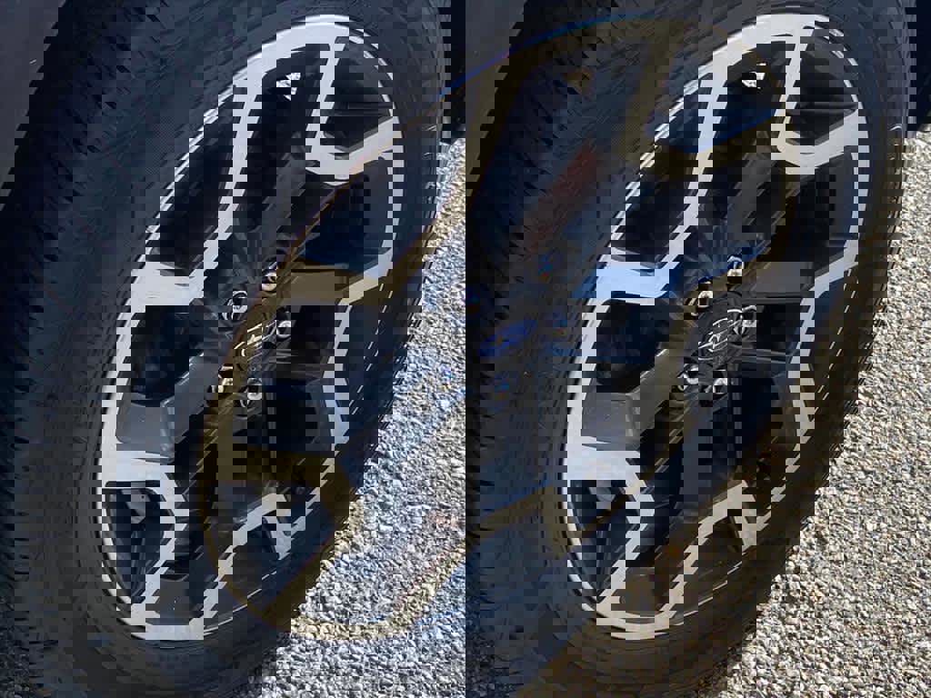 Used 2017 Subaru Crosstrek 2.0i Premium image 17