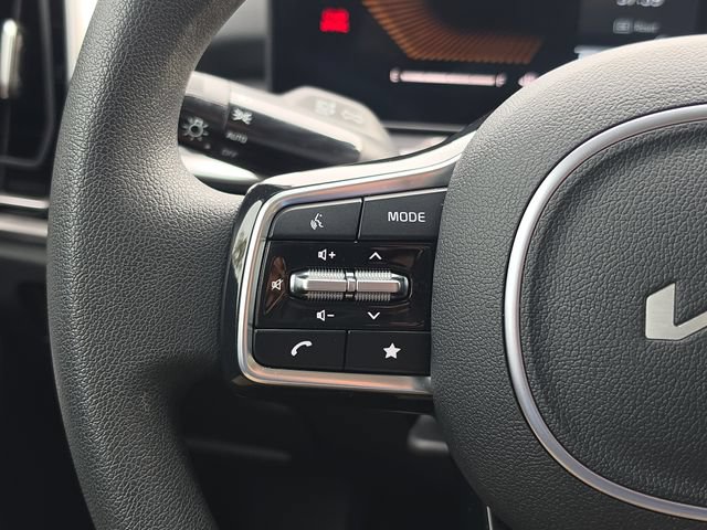 Certified 2024 Kia Sorento LX FWD image 19