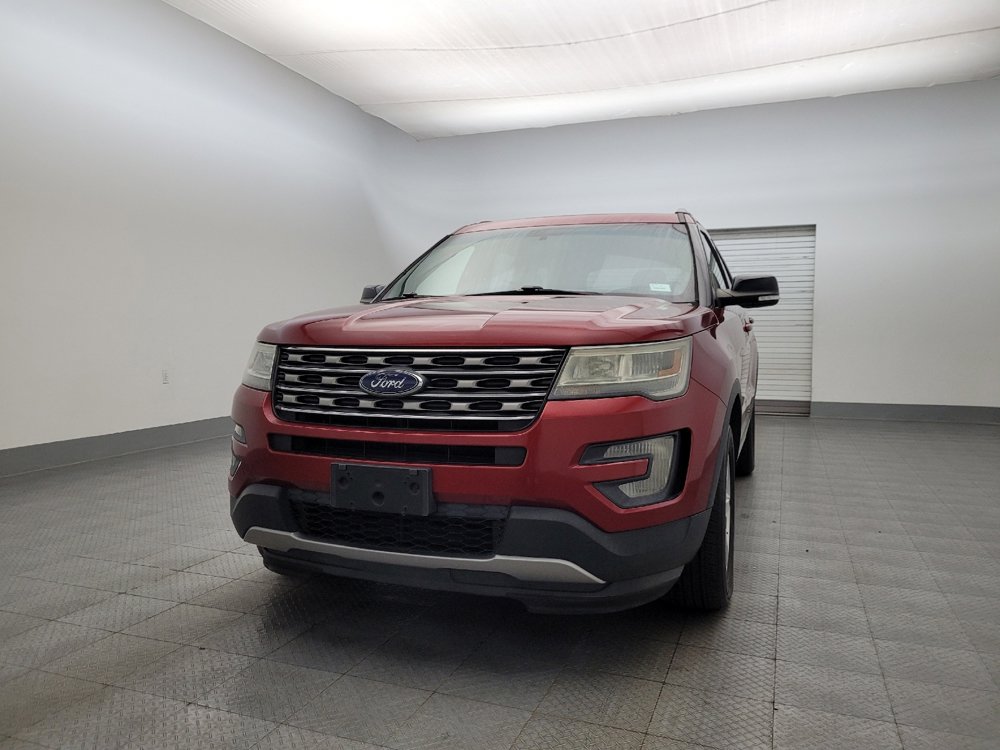 Used 2017 Ford Explorer XLT image 15