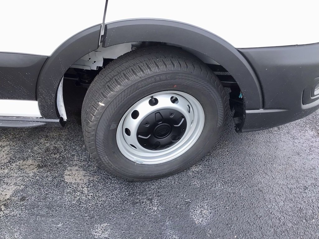 New 2025 Ford Transit 250 148 Medium Roof image 26