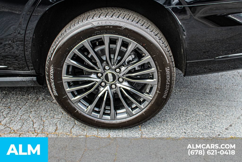 Used 2026 Cadillac Escalade Platinum Sport w/ LPO, Floor Liner Package AWD/4WD image 15