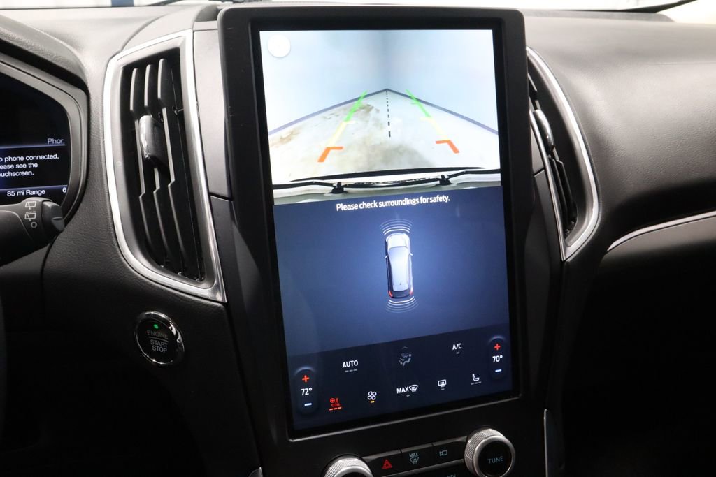 Certified 2023 Ford Edge Titanium image 3