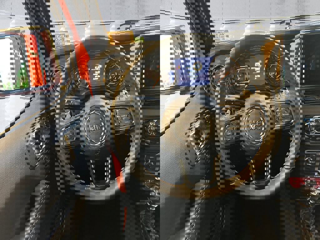 New 2025 Jeep Wrangler Unlimited Rubicon 392 image 13