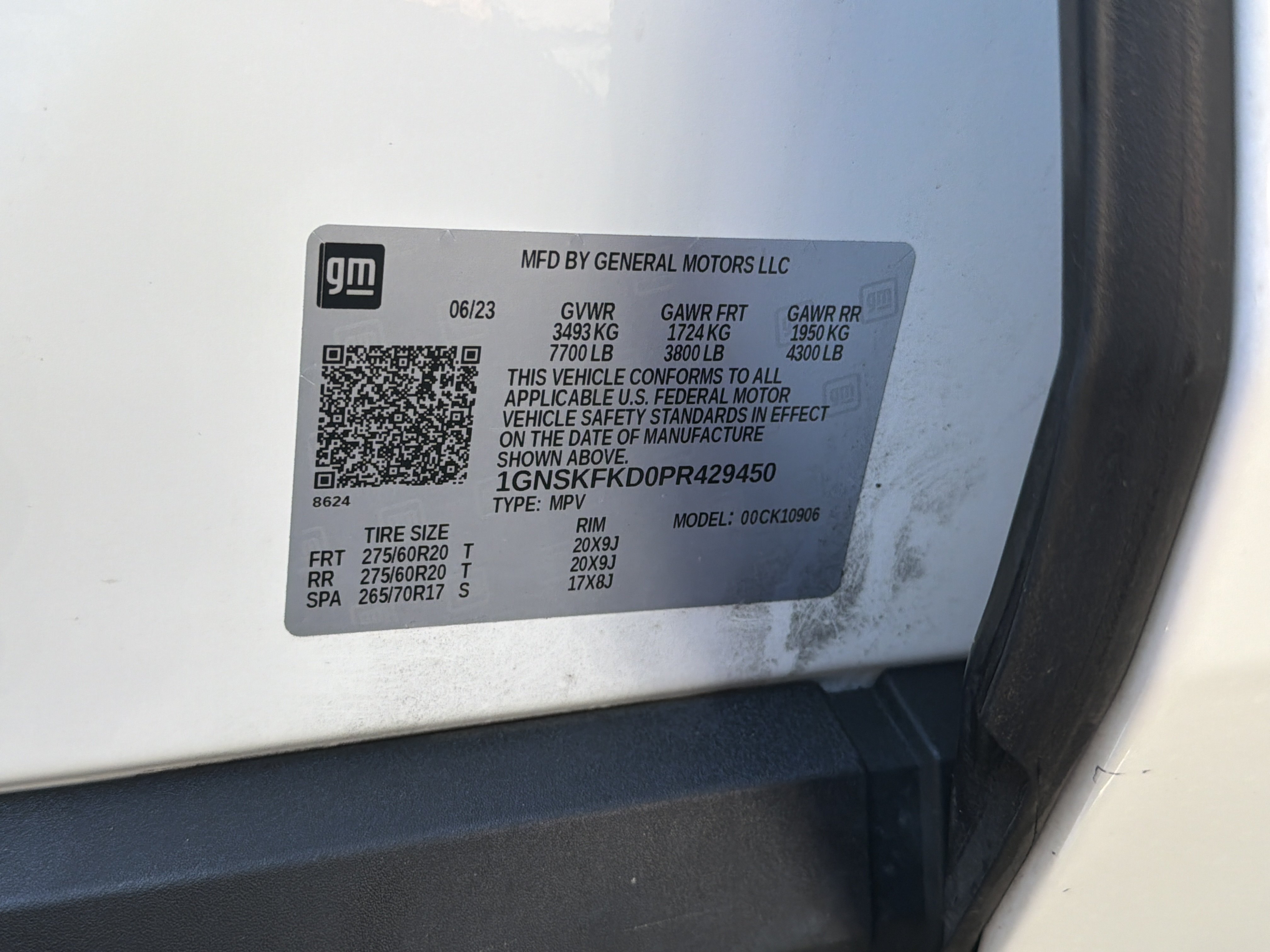 Used 2023 Chevrolet Suburban Premier AWD/4WD image 36