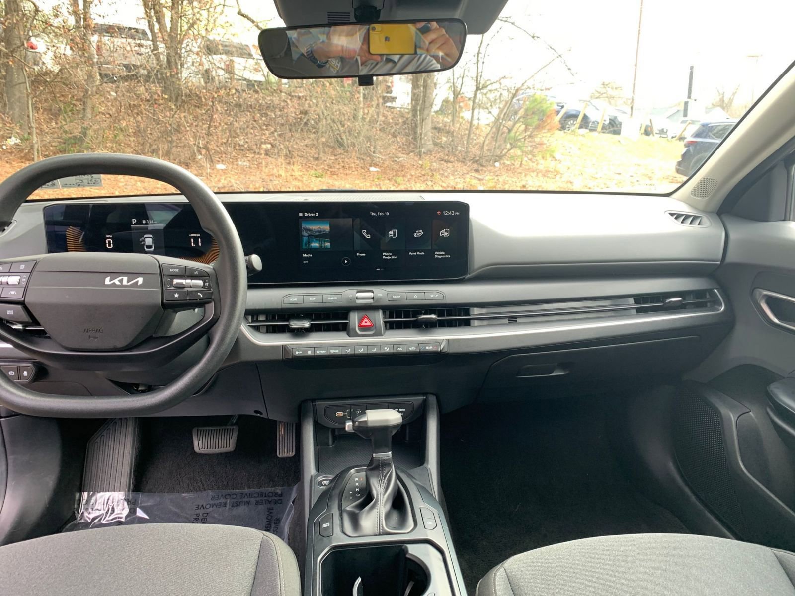 Used 2025 Kia K4 LXS image 33