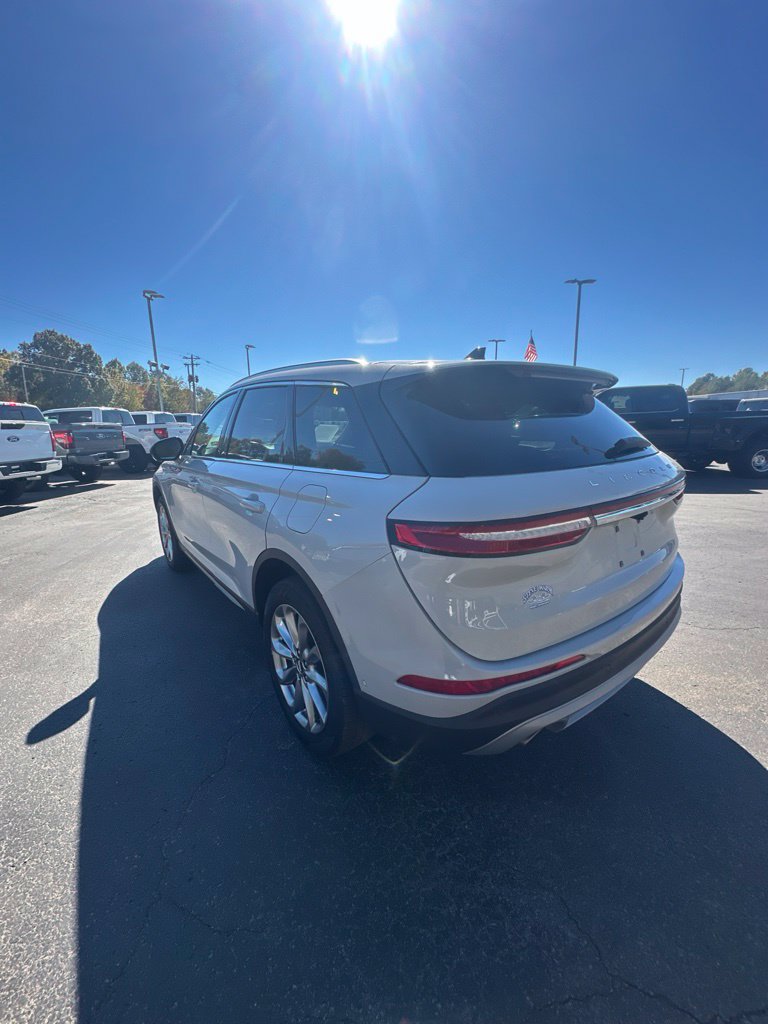 Used 2021 Lincoln Corsair FWD w/ Premium Package image 4