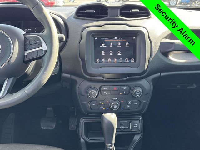 Used 2018 Jeep Renegade Latitude w/ Advanced Technology Group image 29