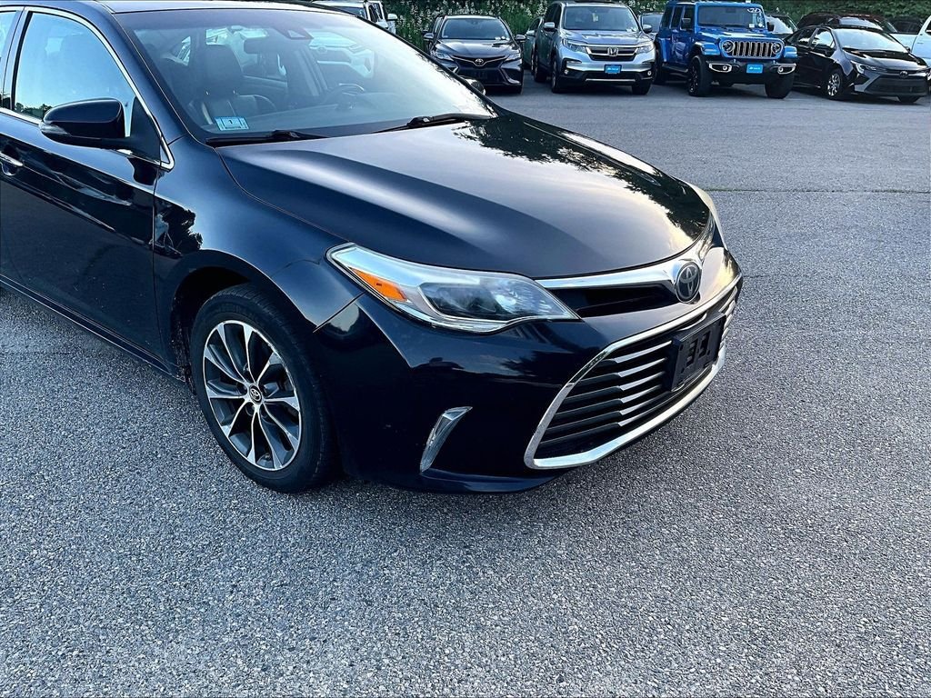 Used 2017 Toyota Avalon XLE w/ Carpet Mat Package FWD image 8